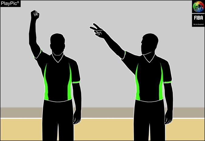 슈팅 동작 중 파울